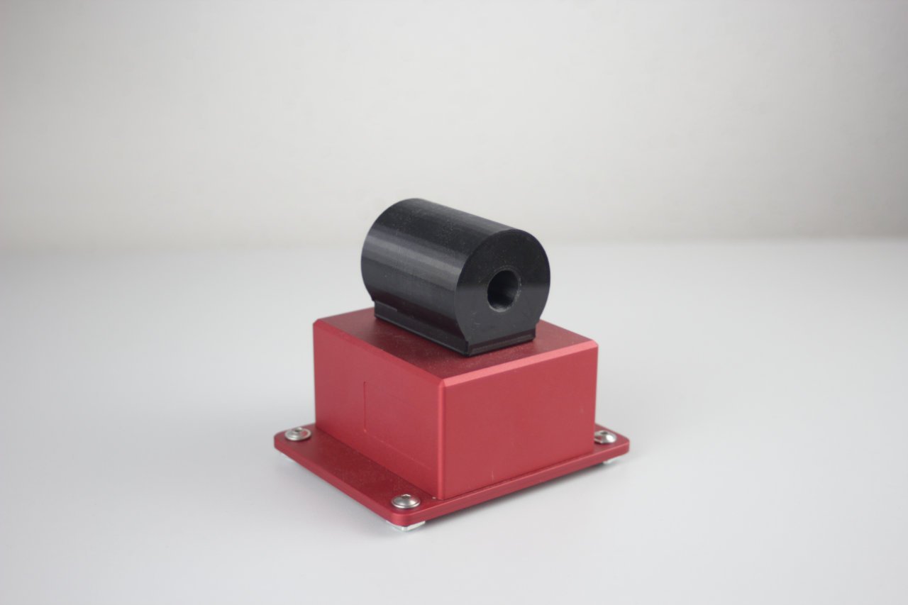 Eddy current sensor for carbon fiber testing